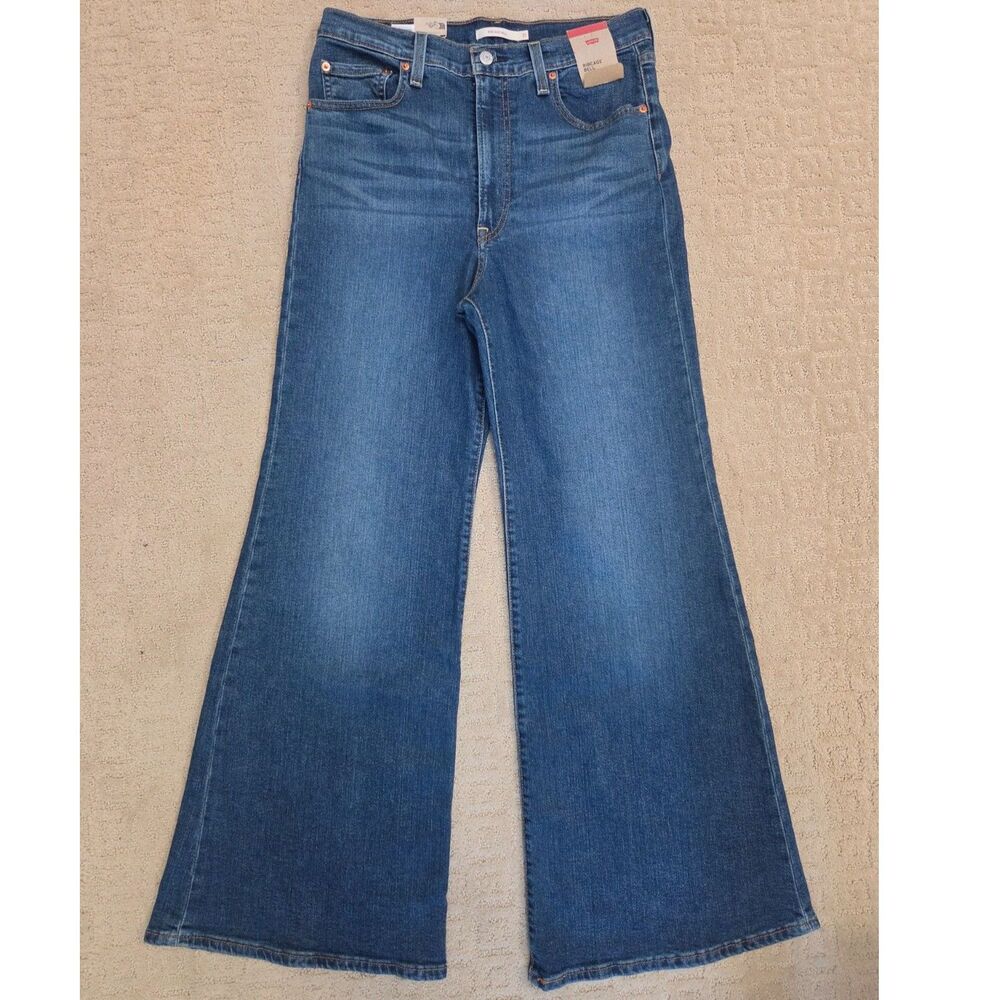 NWT Levi's Jeans Women Blue Size 31X32 Ribcage Bell Flare Denim